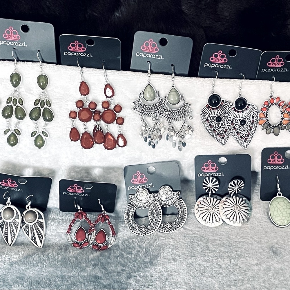 Paparazzi Earrings (Lot 16)